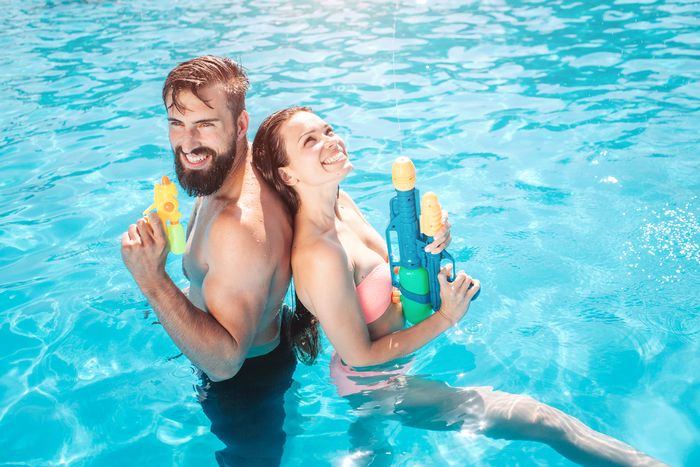 В США проводится акция, которой предлагается сдать оружие и получить лотерейные билеты.